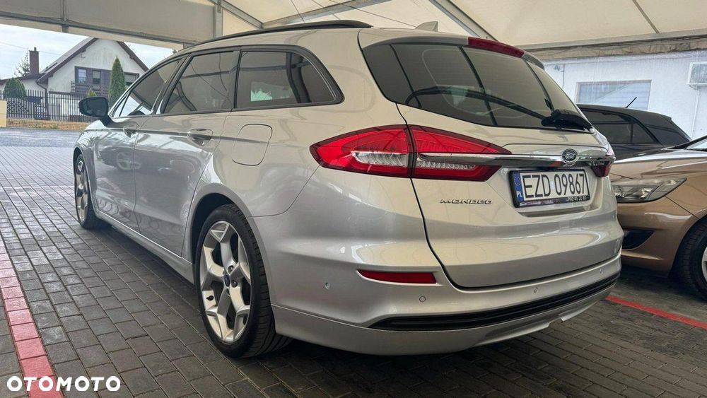 Ford Mondeo - 25