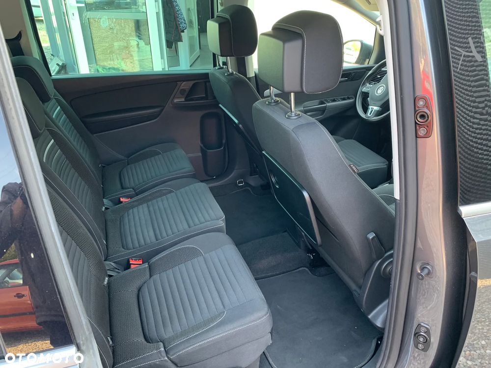 Volkswagen Sharan - 13