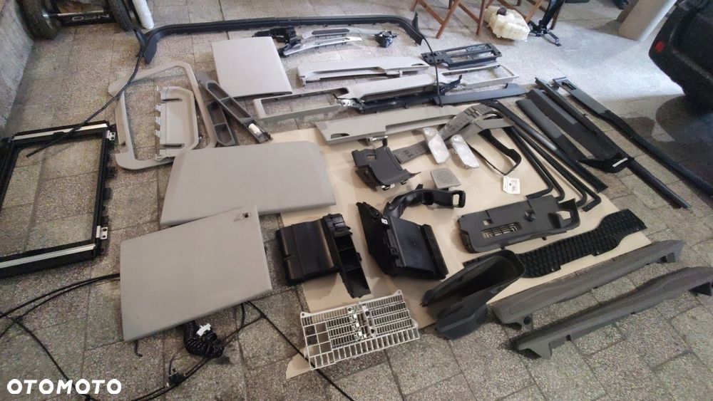 ELEMENTY WYPOSAŻENIE WNĘTRZA KABINY SCANIA S R NGT