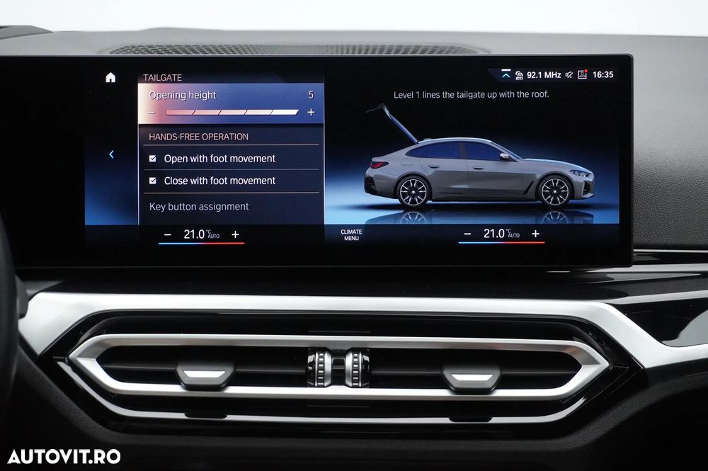 BMW M4 M440i xDrive AT MHEV - 33