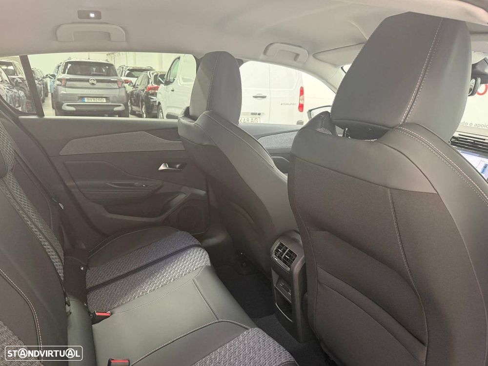 Peugeot 308 - 18