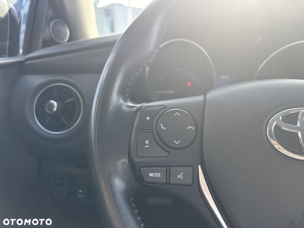 Toyota Auris - 21