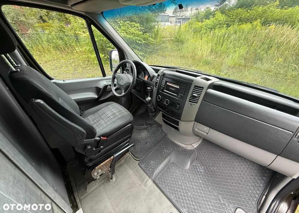Mercedes-Benz Sprinter - 8