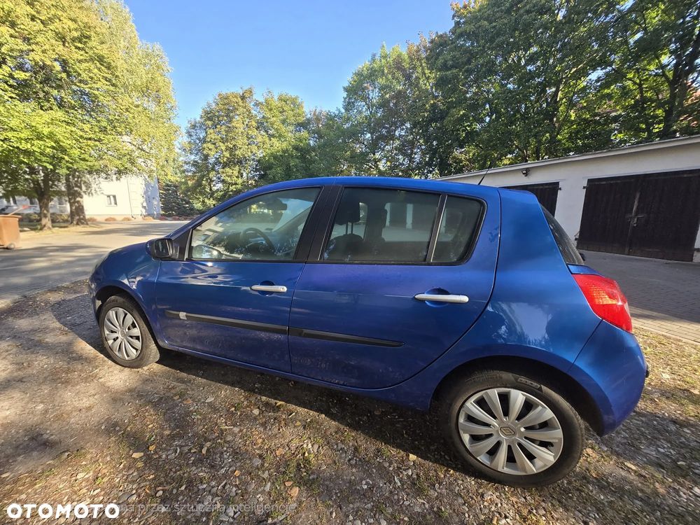 Renault Clio - 7