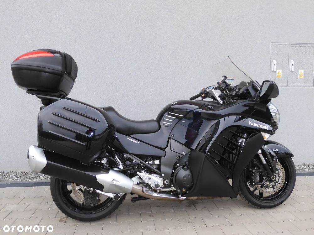 Kawasaki GTR - 13
