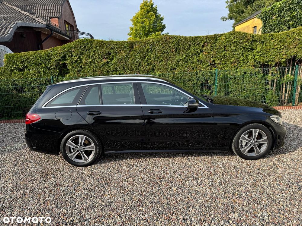 Mercedes-Benz C-Class 2018 photo 4