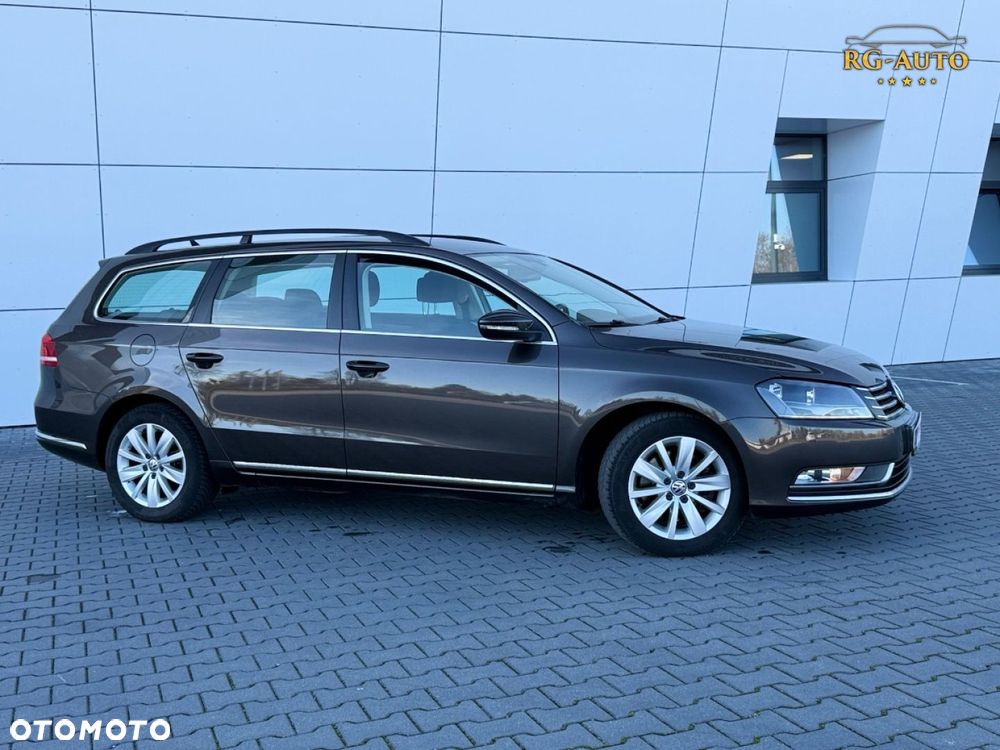 Volkswagen Passat - 4