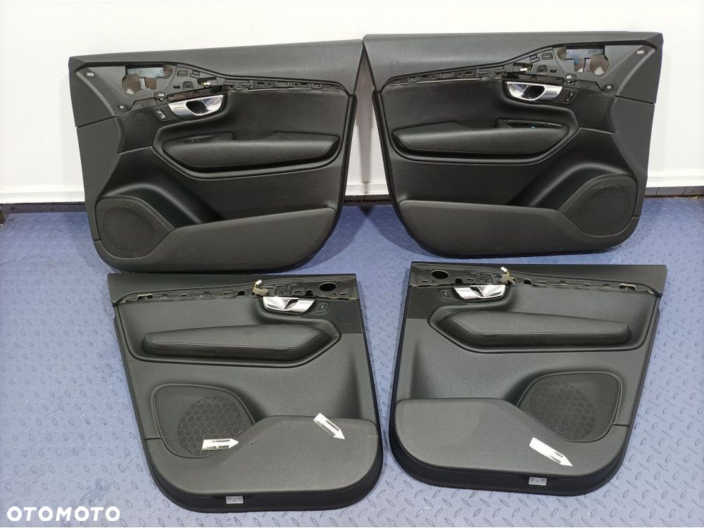 VOLVO XC90 II FOTELE KANAPA BOCZKI WNĘTRZE SKÓRA MOMENTUM EU - 14