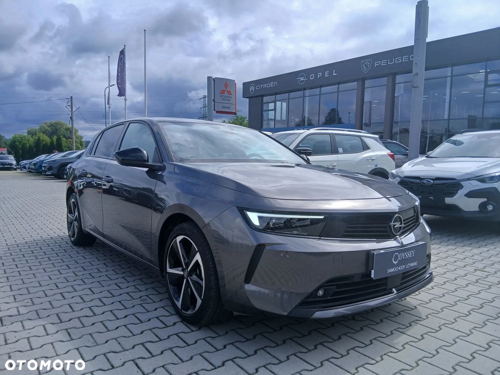 Opel Astra 1.2 Turbo Automatik Elegance - 2