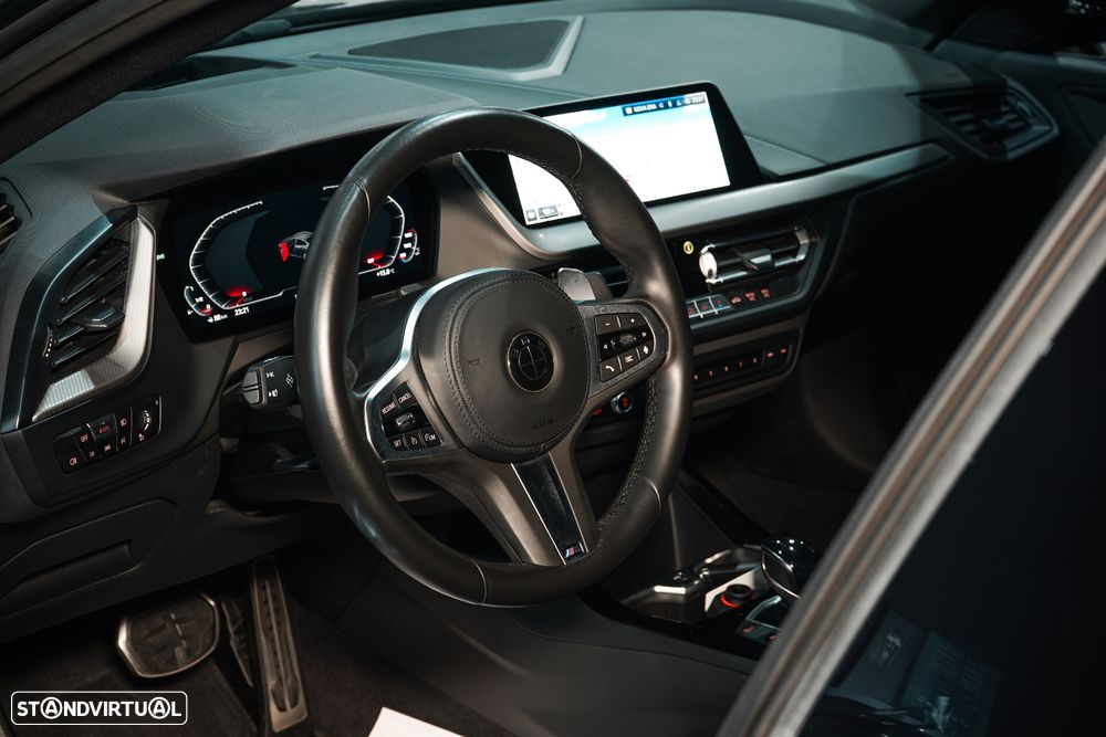 BMW M235i Gran Coupé xDrive - 11