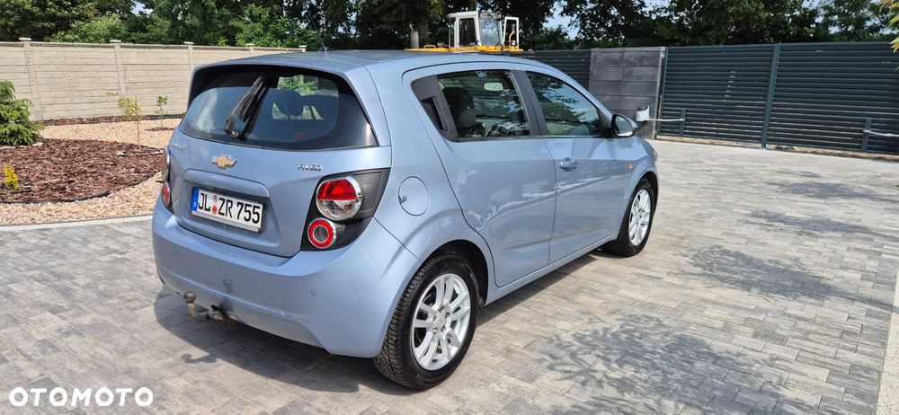 Chevrolet Aveo 1.6 LTZ - 4