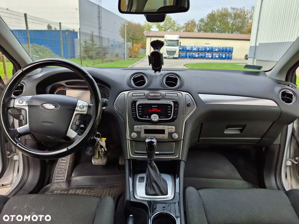 Ford Mondeo - 12