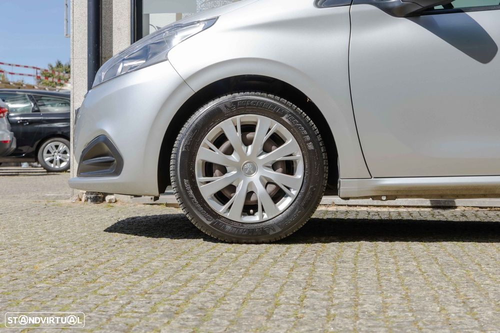 Peugeot 208 1.2 PureTech Active - 4