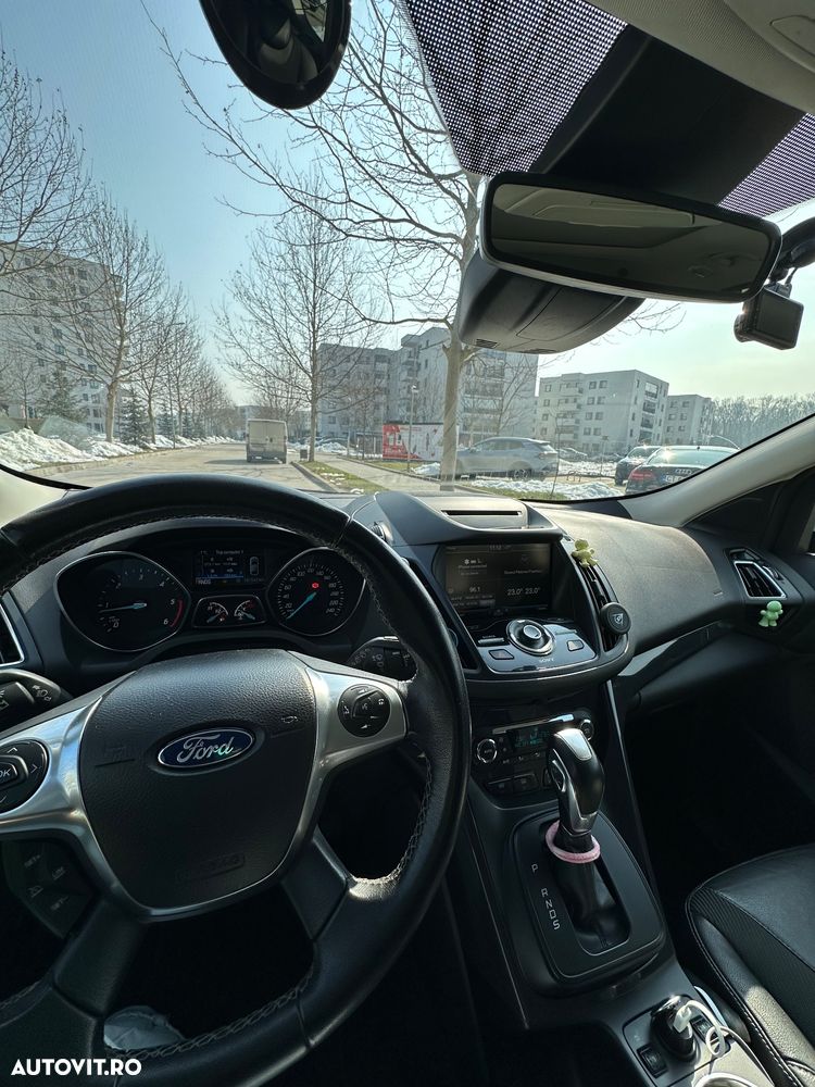 Ford Kuga 2.0 TDCi Powershift 4WD Titanium - 10