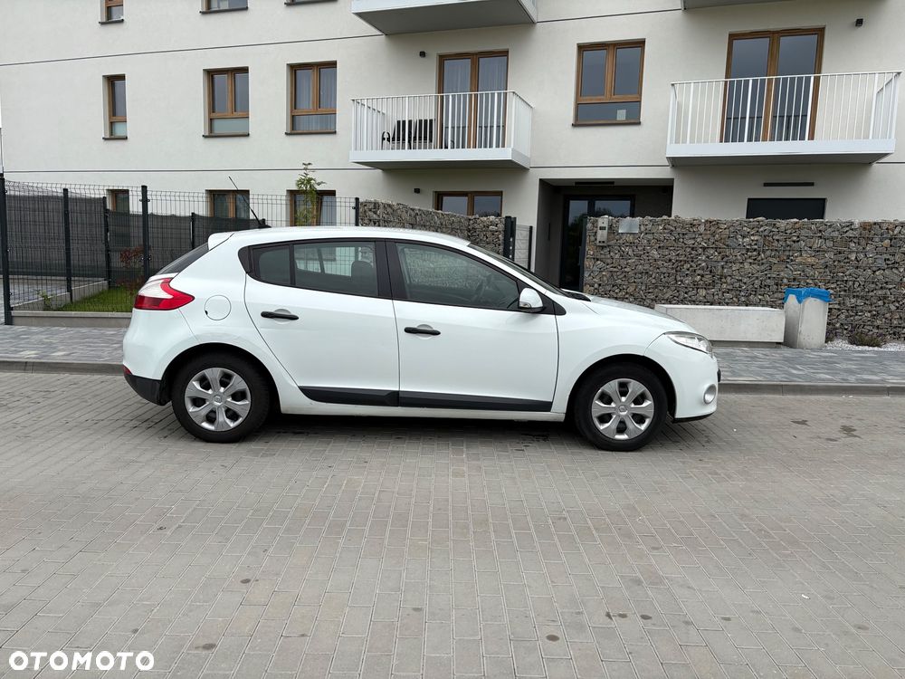 Renault Megane 1.5 dCi Authentique - 4