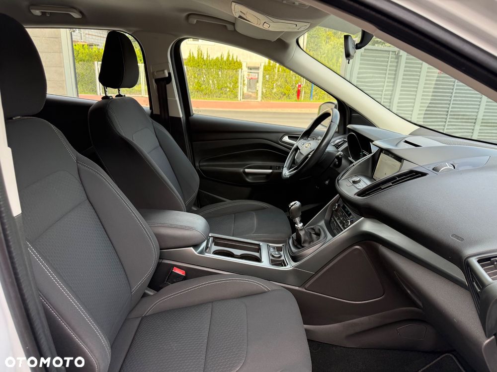 Ford Kuga 1.5 EcoBoost 2x4 Business Edition - 10