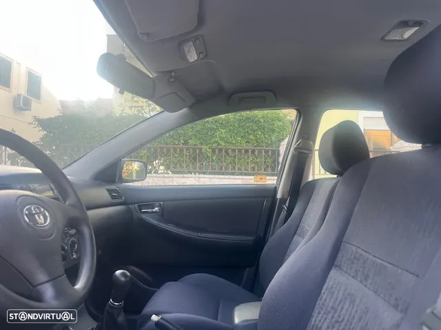 Toyota Corolla 1.4 SE - 12