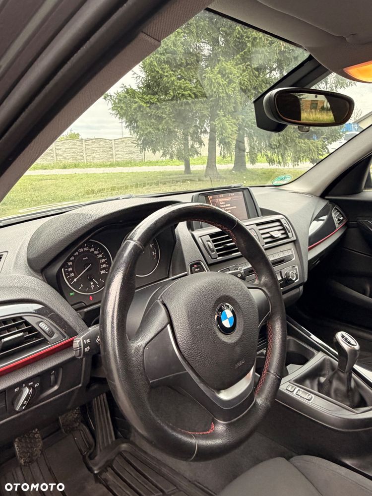 BMW Seria 1 118i Sport Line - 11