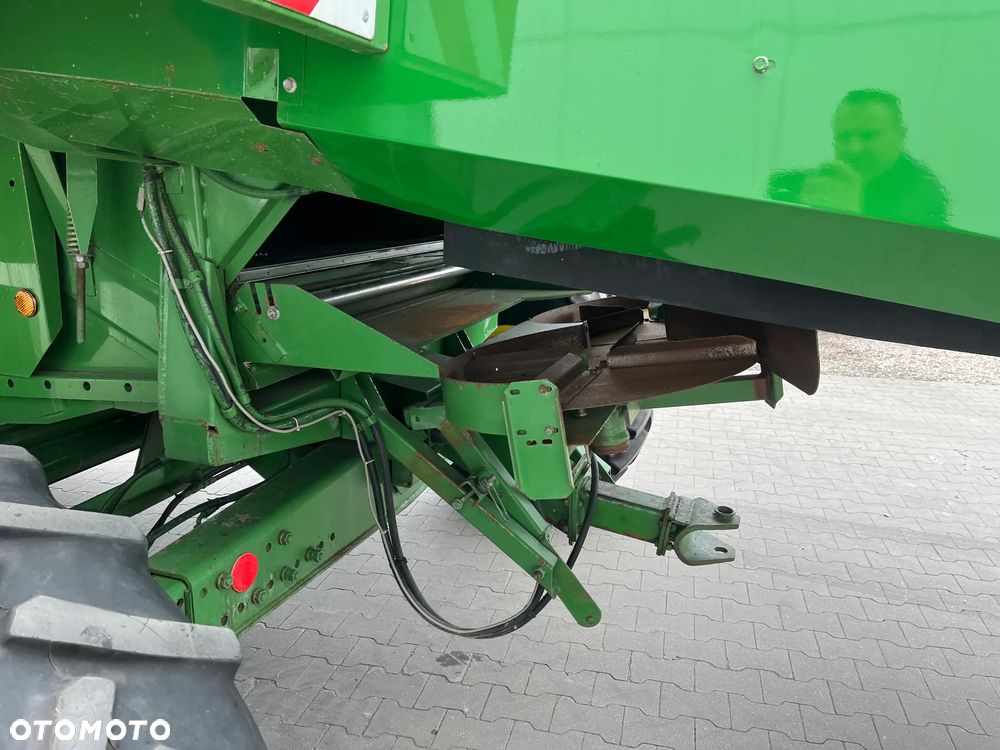 John Deere 2256 - 6