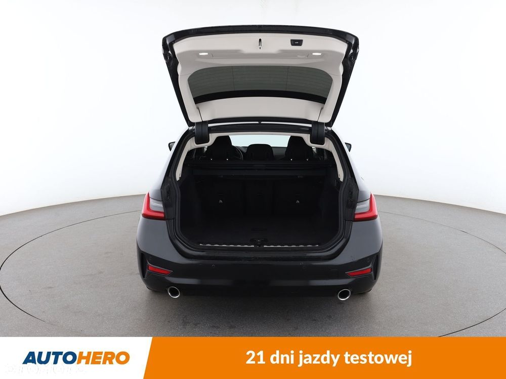 BMW Seria 3 - 16