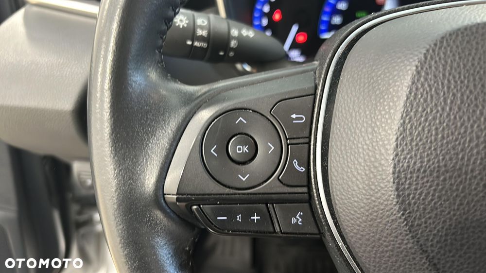 Toyota Corolla 1.8 Hybrid Comfort - 24