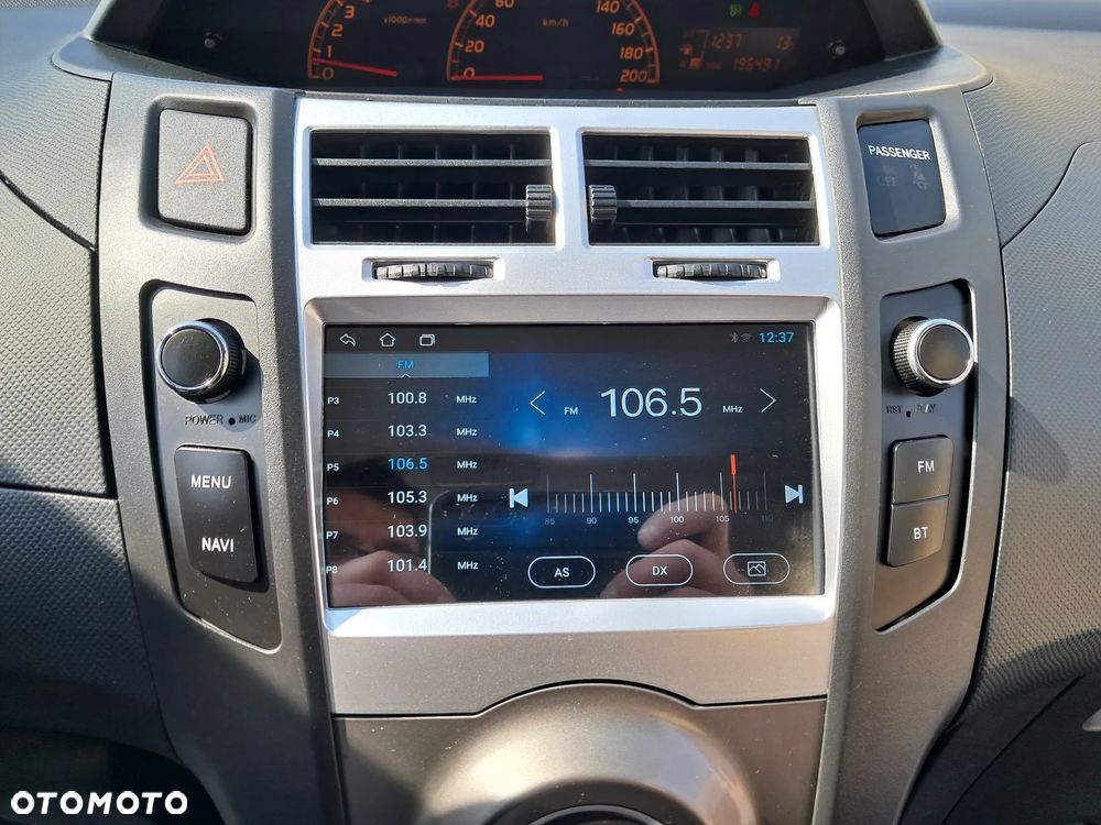 Toyota Yaris 1.33 Sol - 18