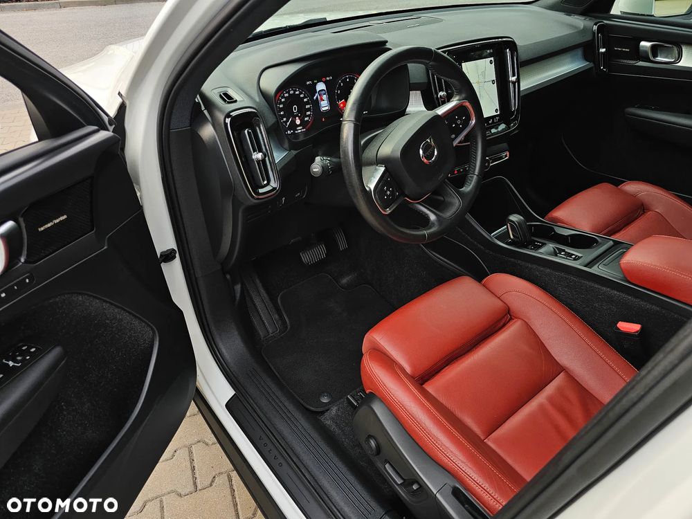 Volvo XC 40 B5 B AWD Ultimate Dark - 10