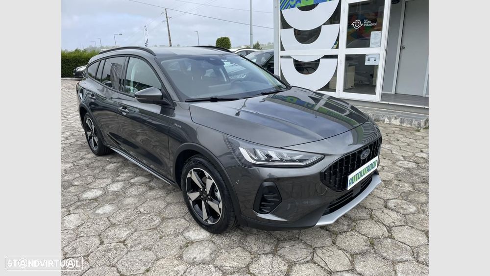 Ford Focus 1.0 EcoBoost MHEV Active X — fotografia 3