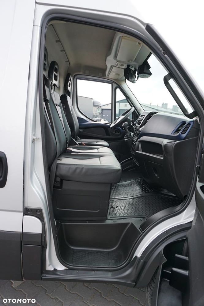 Iveco / DAILY / 70C18 / 3,0 - 180 KM / HI - MATIC / MAXI / 91 000 KM - 9