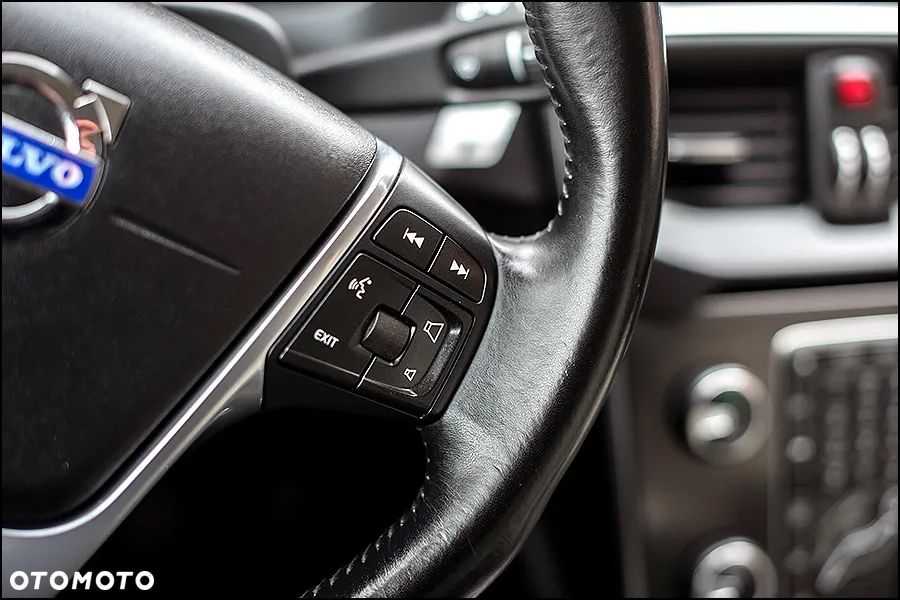 Volvo V40 D2 Summum - 18