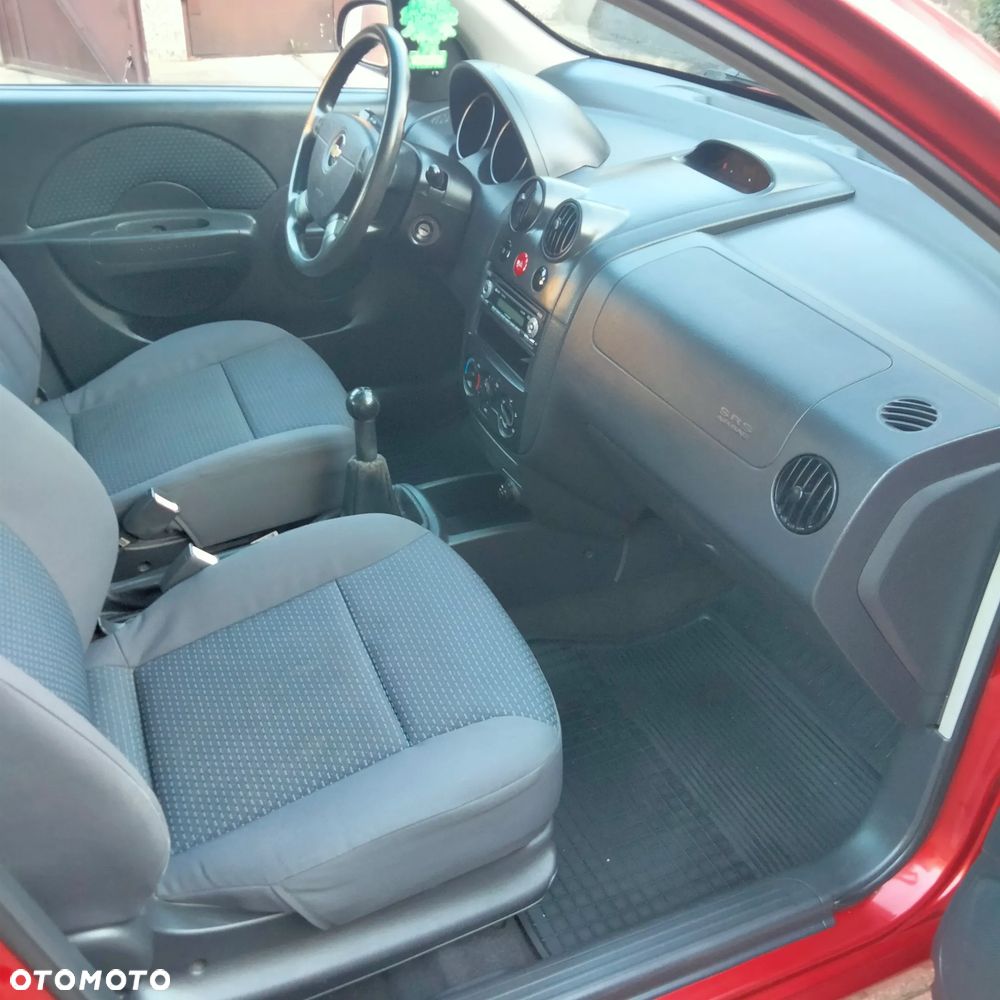 Chevrolet Kalos - 16