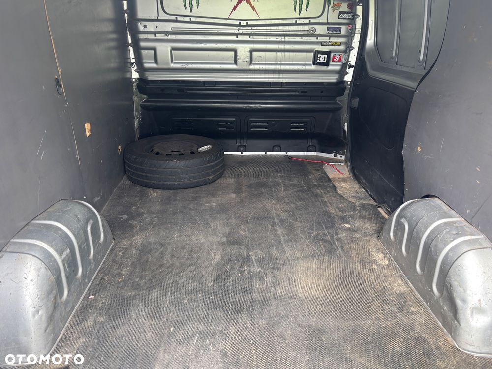 Opel VIVARO - 9