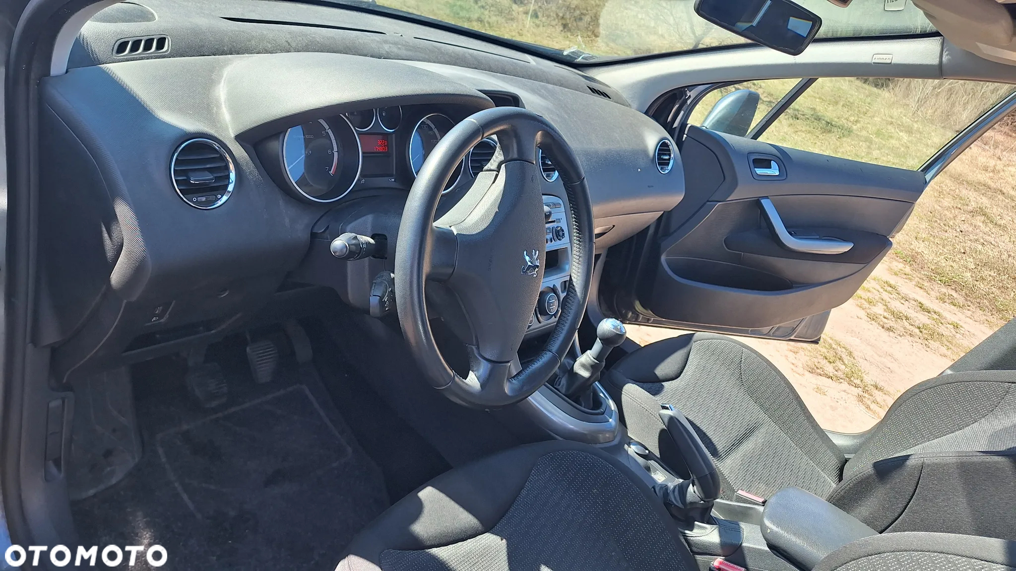 Peugeot 308 1.6 Premium - 18