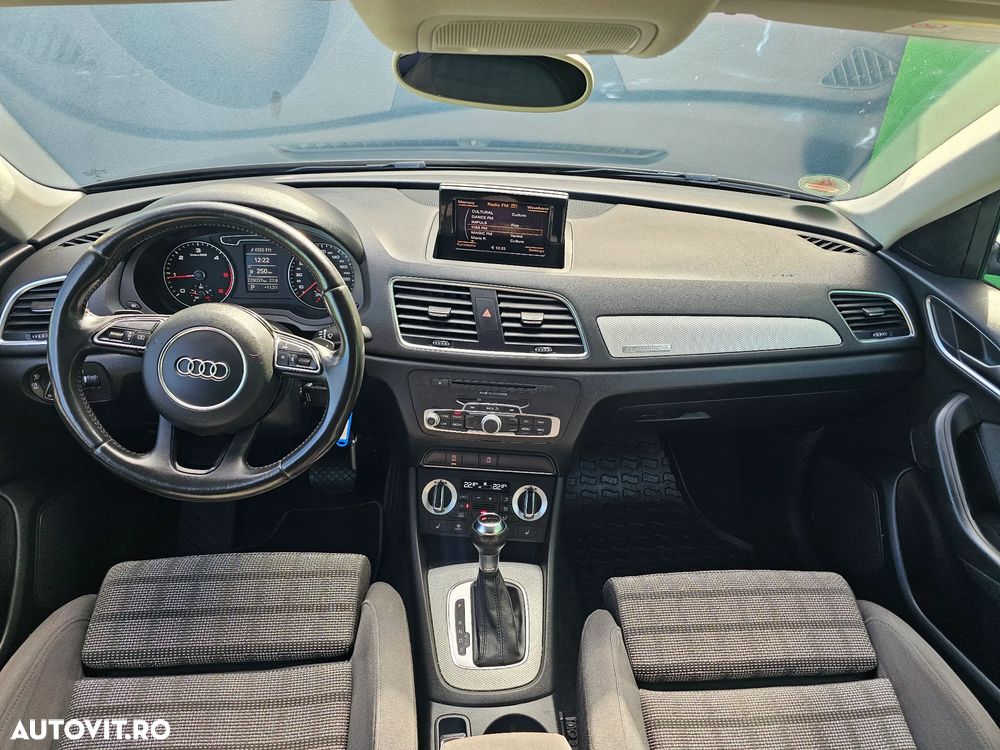 Audi Q3 2.0 TDI Quattro S-Tronic - 32