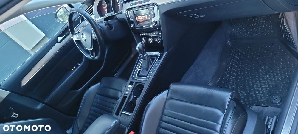 Volkswagen Passat - 5