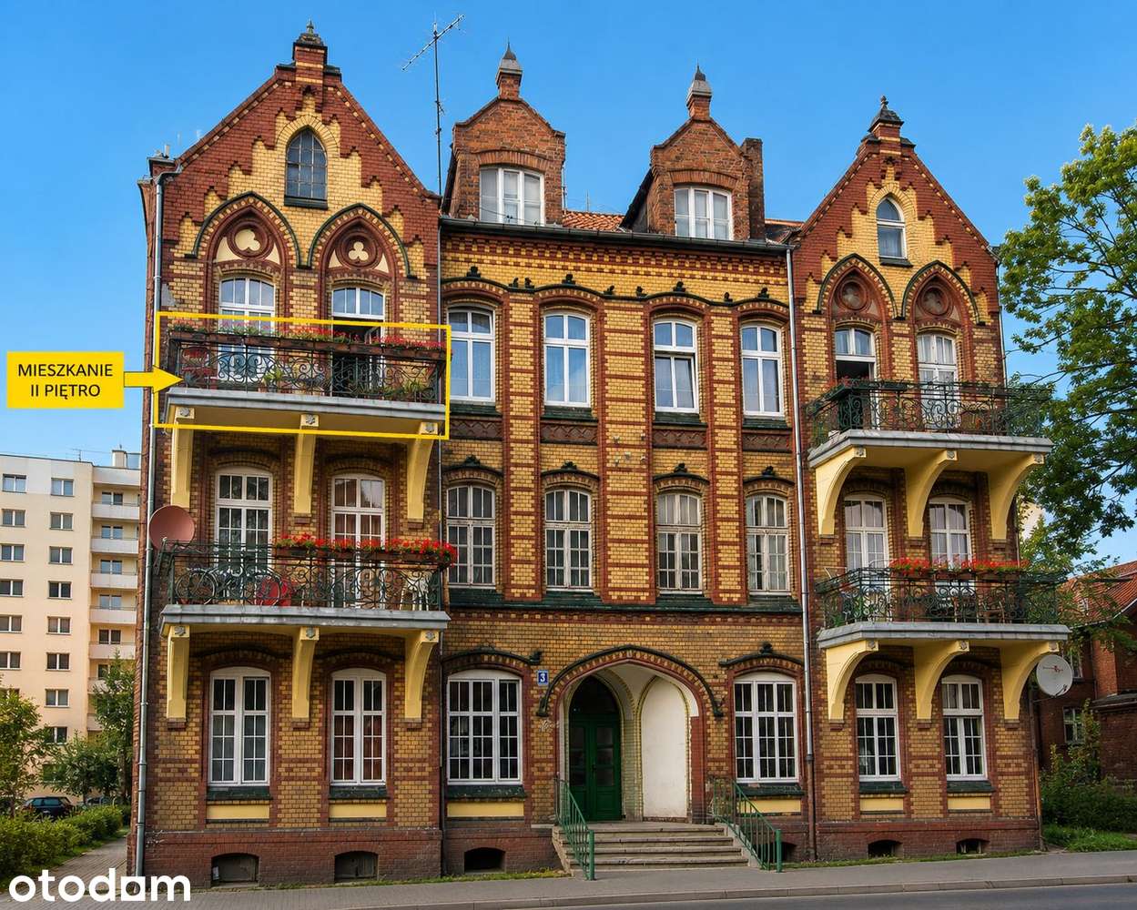 Wyjątkowe mieszkanie 55m²; 2 pokoje, duży balkon; Zabytkowa kamienica