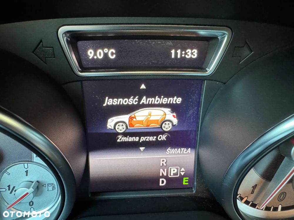 Mercedes-Benz GLA 250 4Matic 7G-DCT AMG Line - 37