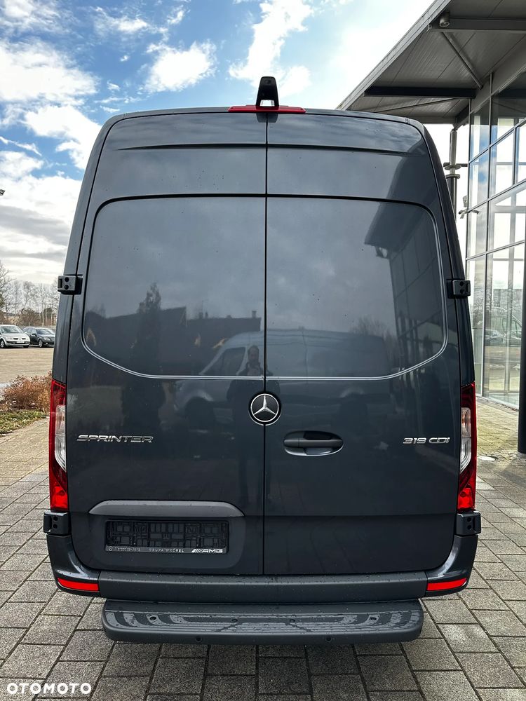Mercedes-Benz Sprinter 319 CDI Furgon 3665 mm L2H2 - 7