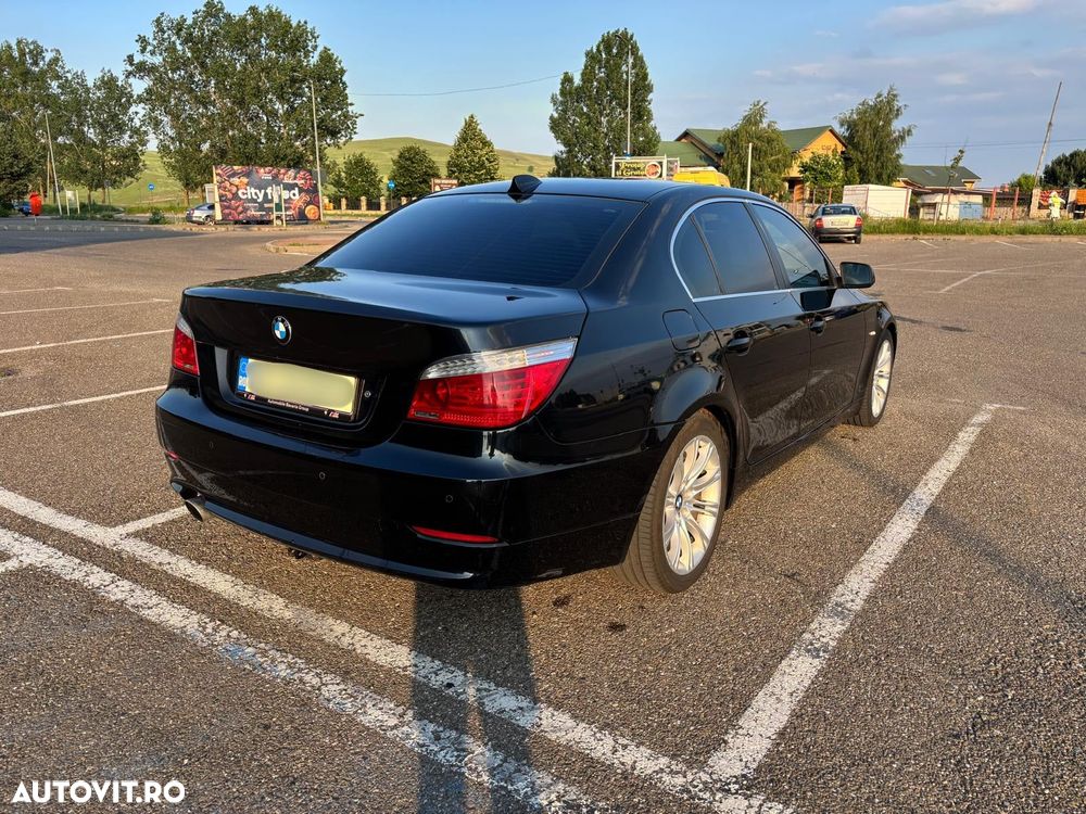 BMW Seria 5 520d - 4