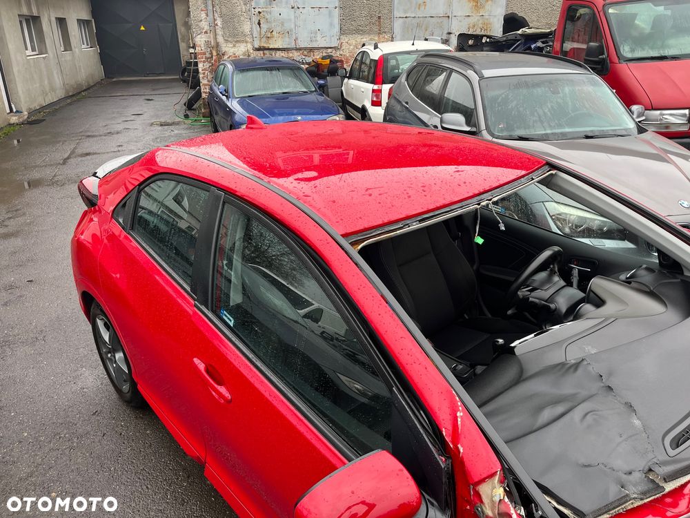 Honda Civic 1.8 i-VTEC Sport Black Edition - 8