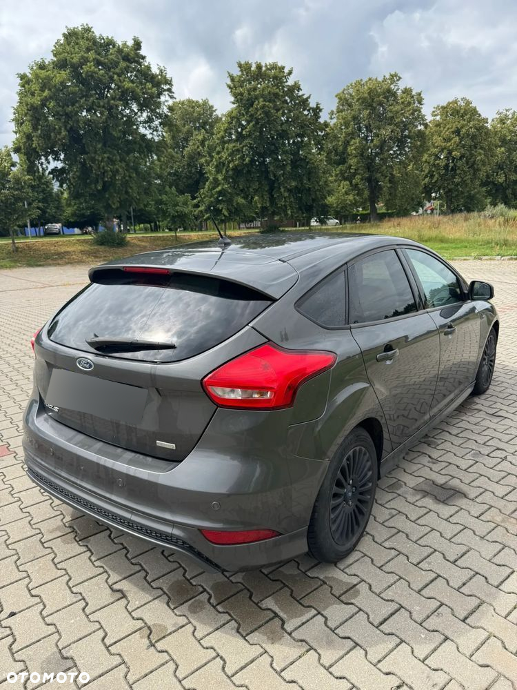 Ford Focus 1.0 EcoBoost ST-Line - 5