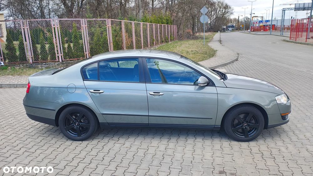 Volkswagen Passat 1.8 TSI Individual - 4