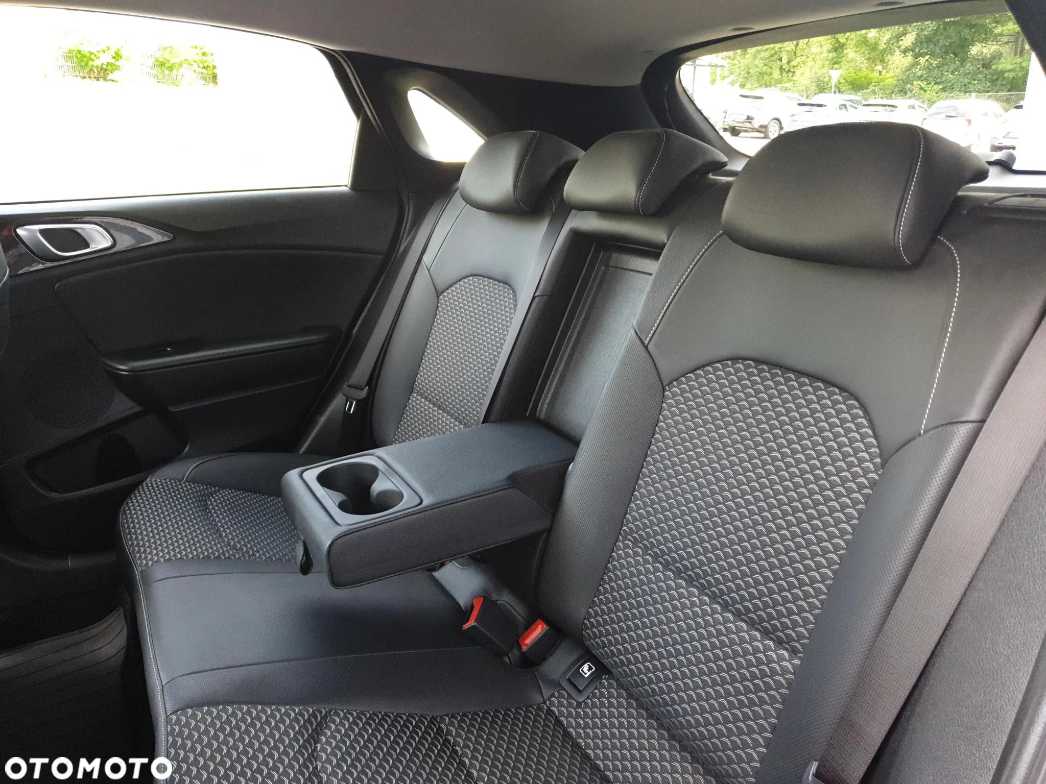 Kia Ceed 1.5 T-GDI L - 16