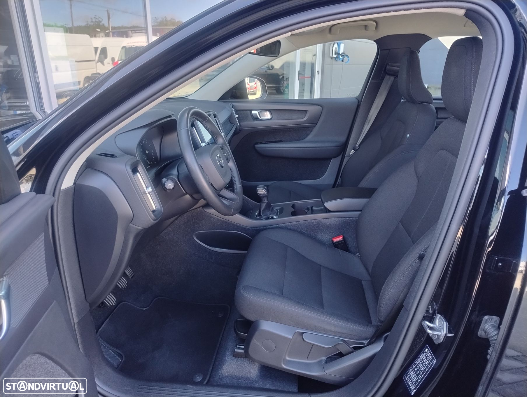 Volvo XC 40 1.5 T2 Momentum - 11