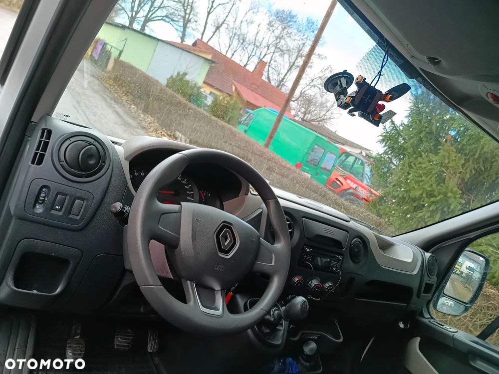 Renault Master - 25