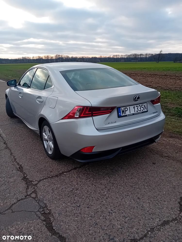 Lexus IS - 5