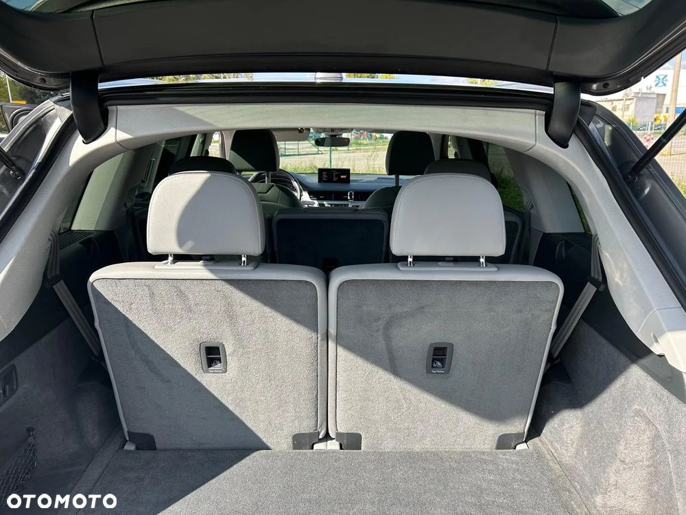 Audi Q7 - 10