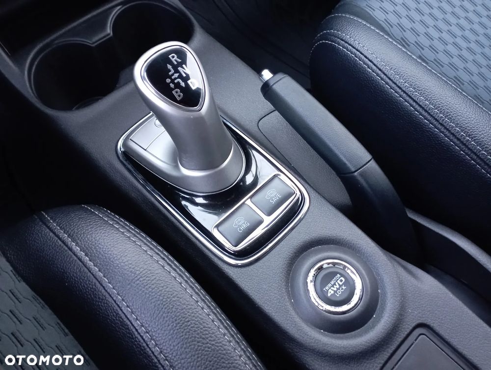 Mitsubishi Outlander - 31