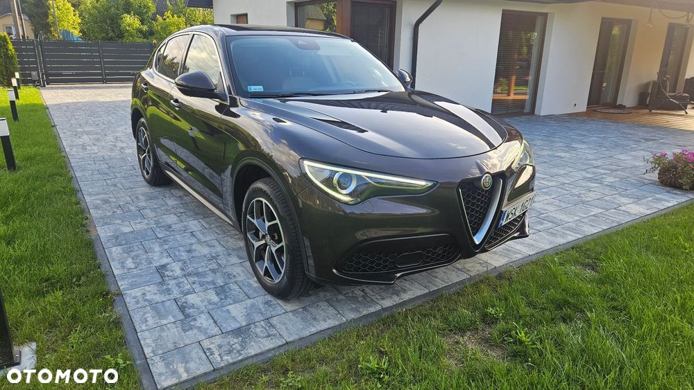 Alfa Romeo Stelvio - 8
