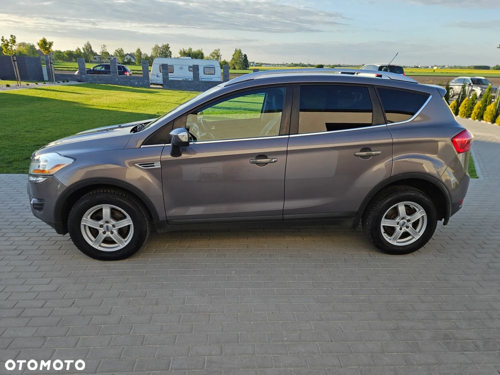 Ford Kuga 2.0 TDCi 4WD Titanium - 4
